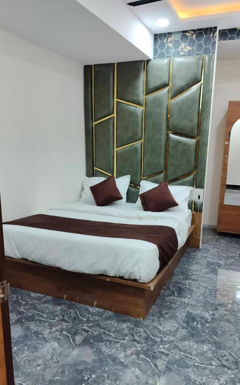 Hotel Kings Villa 아흐메다바드 외부 사진